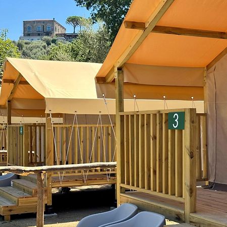 Hostel & Glamping Santa Fortunata Сорренто Экстерьер фото
