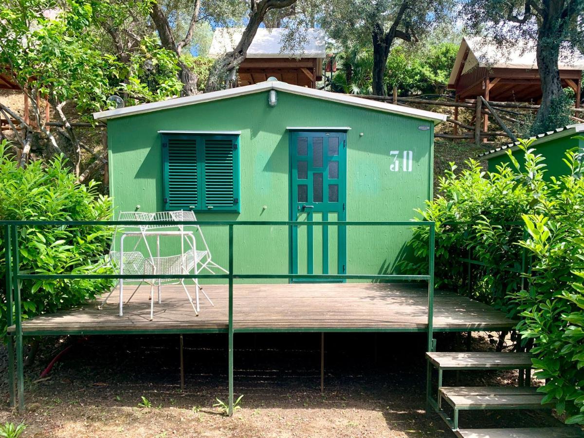 Hostel & Glamping Santa Fortunata Сорренто Экстерьер фото