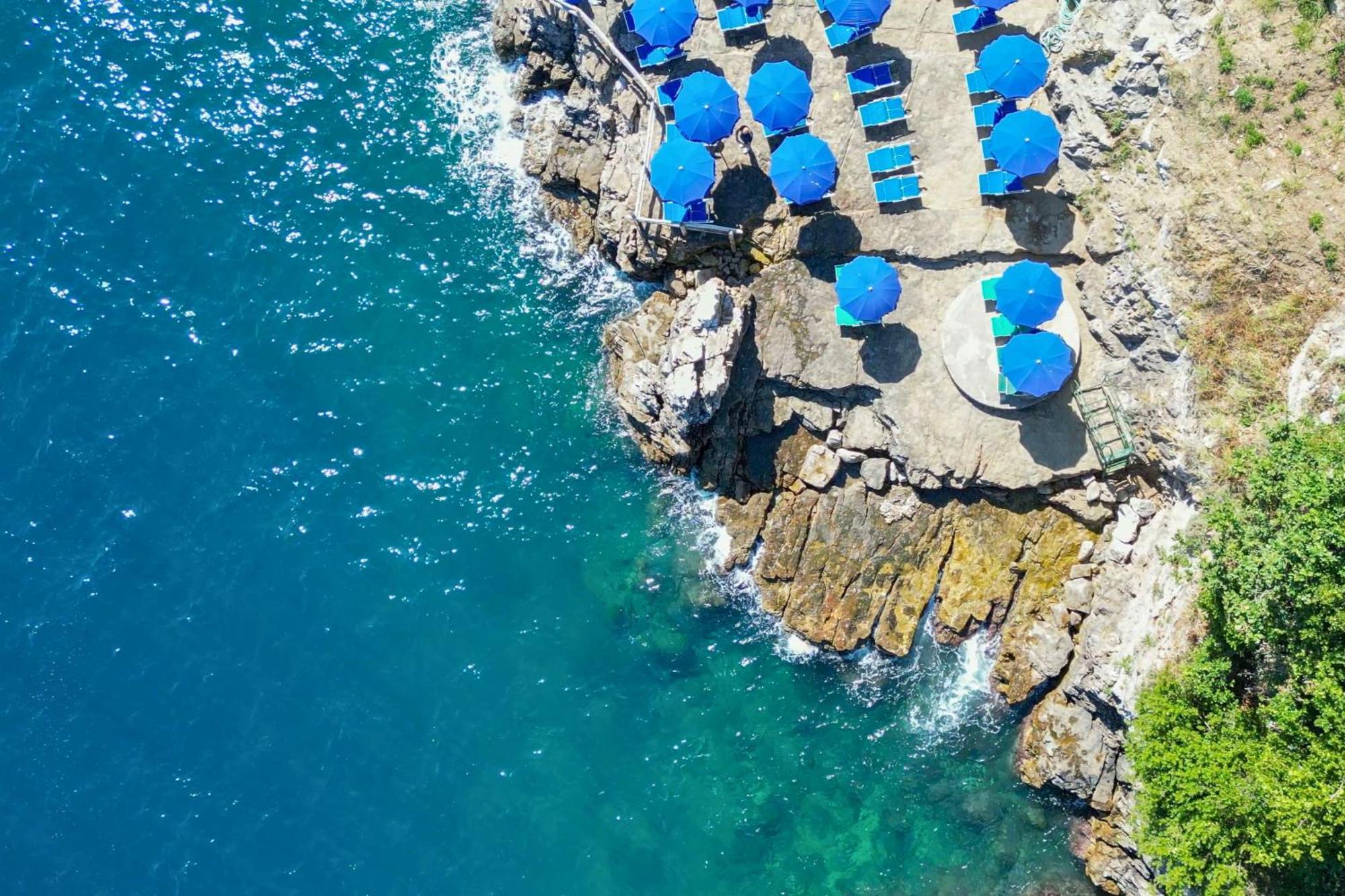 Hostel & Glamping Santa Fortunata Сорренто Экстерьер фото