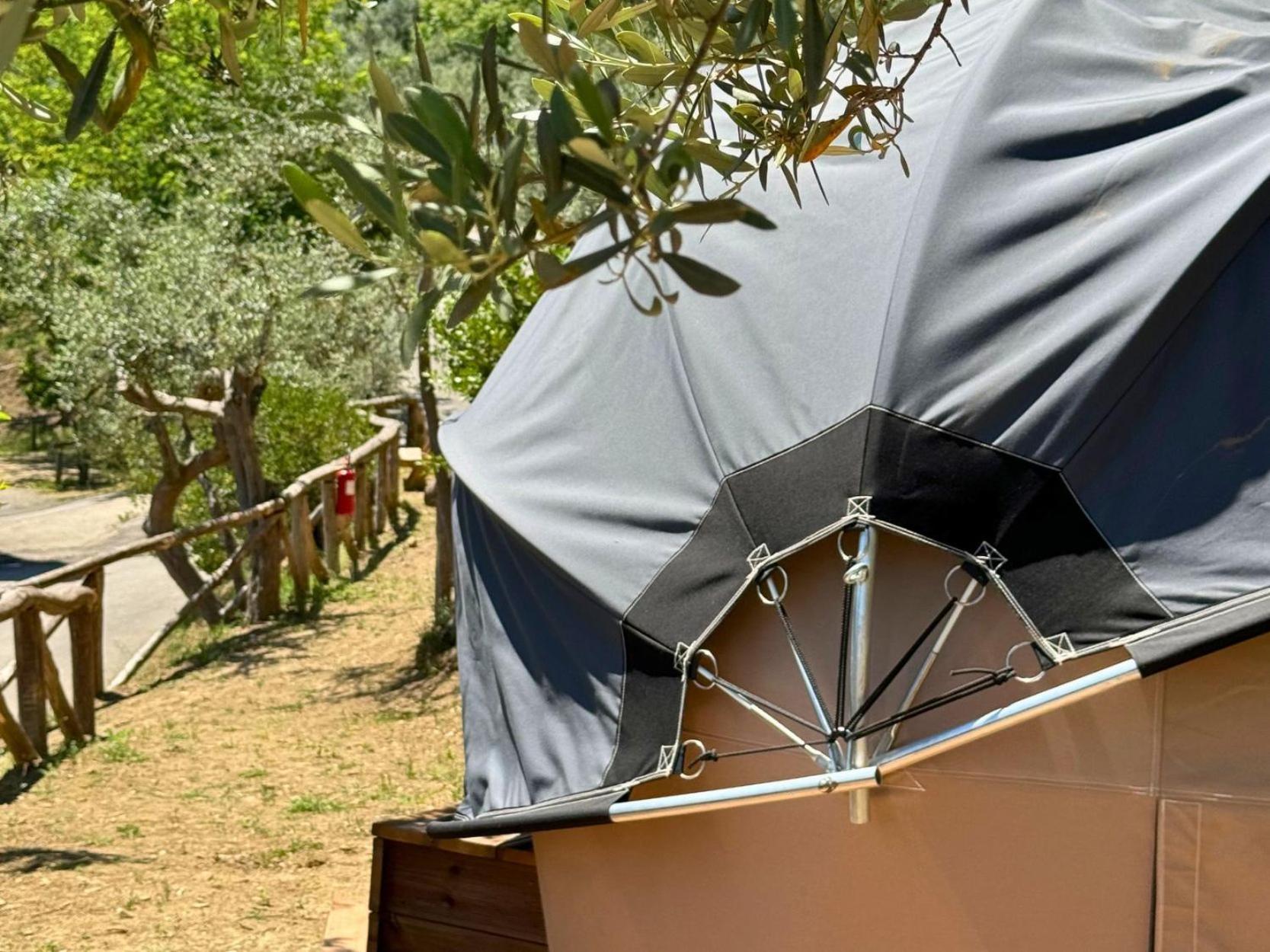 Hostel & Glamping Santa Fortunata Сорренто Экстерьер фото